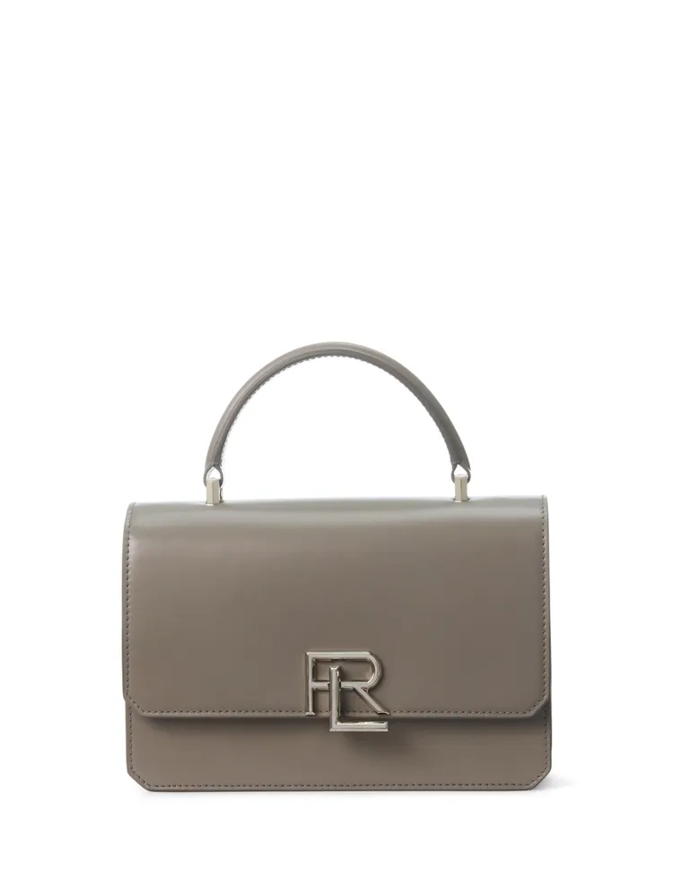 Ralph Lauren RL888灰色Top Handle包，8萬800元。品牌提供