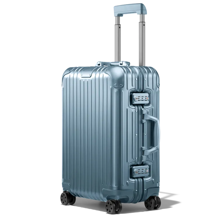 RIMOWA Original Cabin Arctic Blue北極藍行李箱，4萬8000元。品牌提供