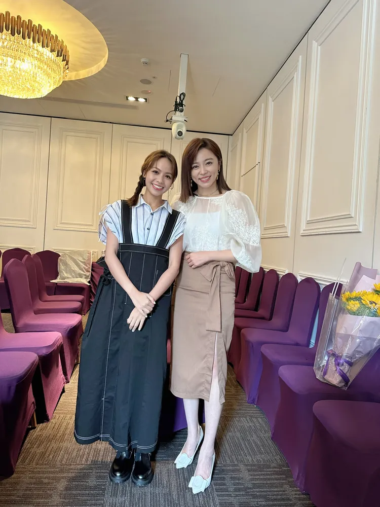 王瞳（右）與黃姵嘉。星之國際提供