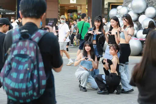 國小「搭高鐵」畢業旅行8200元 行程曝光!網看傻:可以出國了