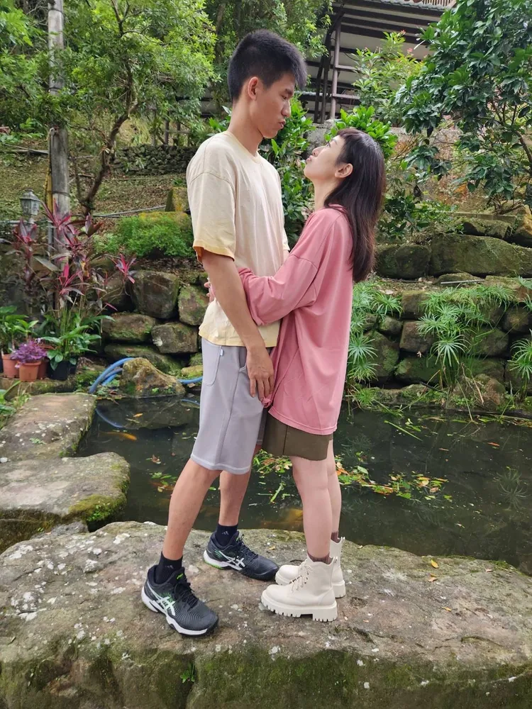 蔡允潔和老公停機一年半，感情依舊恩愛。紅心字會提供