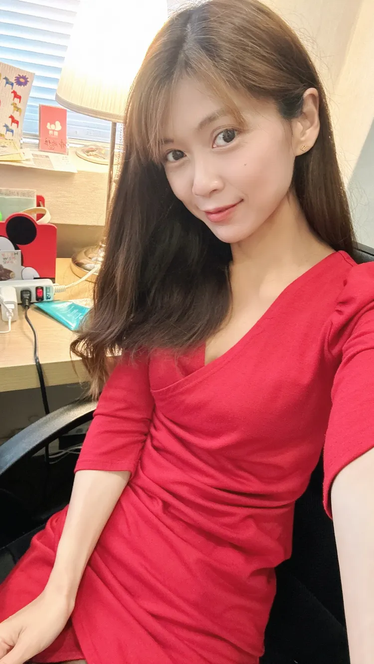 律師游婷妮顏值相當吸睛。游婷妮提供