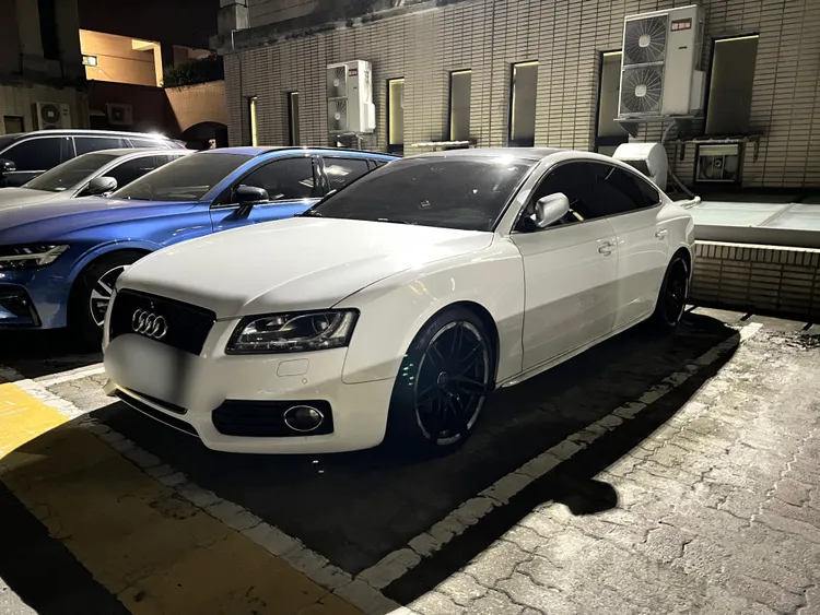 警方查扣奧迪車。翻攝畫面