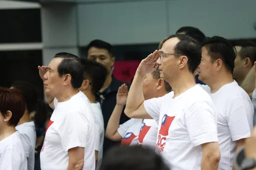 馬英九凍未條！再批國慶英文偷渡台獨　口誤「下賤」民進黨