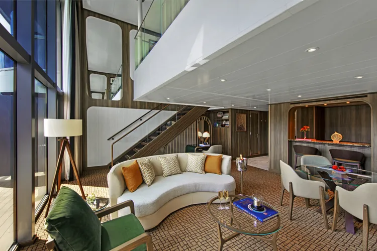 「Seabourn Pursuit追夢號」郵輪擁有極地郵輪中，唯一的樓中樓房型。雄獅旅遊提供