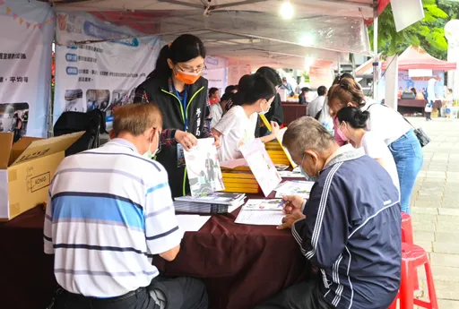 桃园职训成果展暨就业博览会登场 60家知名企业、释出逾3,000个职缺