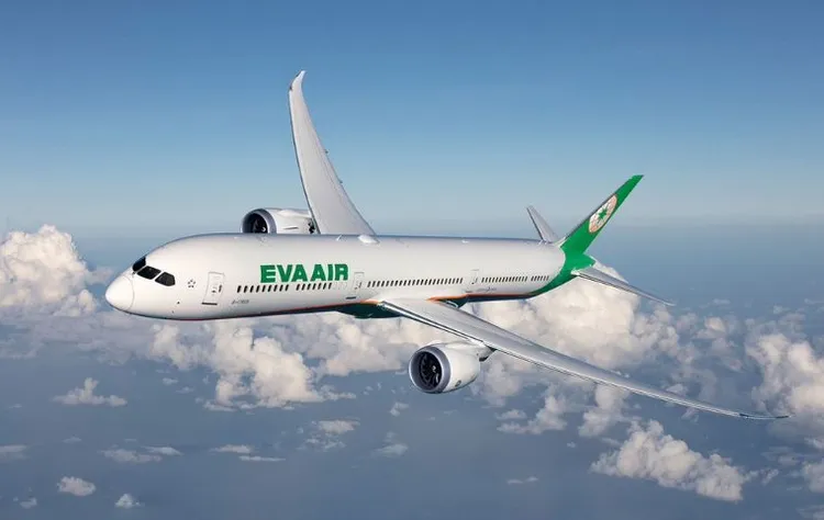 今年推出超誘人的抽獎活動，會員單筆消費滿6,000元，就能獲得一次抽「長榮航空機票」的機會。