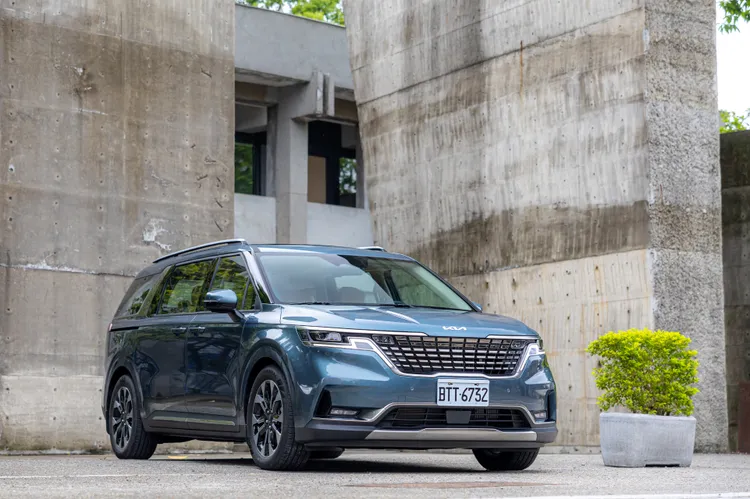Kia Carnival自上市以來累計銷售突破2200台，榮奪2023年1-9月同級銷售冠軍。業者提供