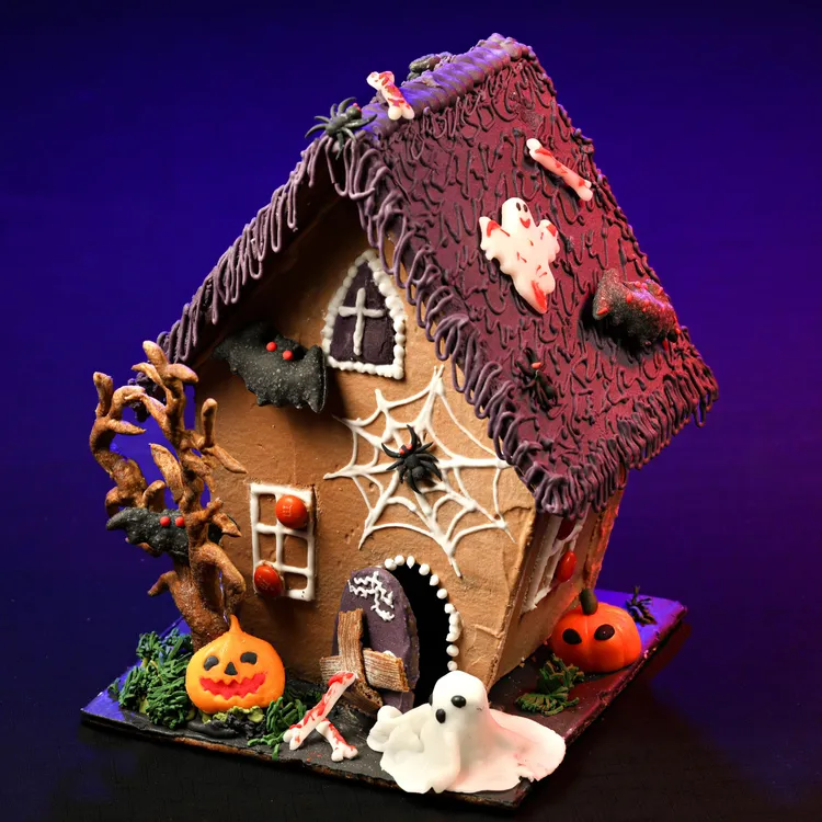 「群魔亂舞萬聖城」薑餅屋。業者提供