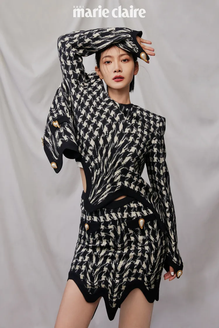 曾之喬拍攝《美麗佳人》封面。《美麗佳人》提供