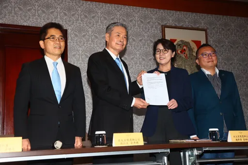 在野合作下架民進黨「首度磋商」結束 他冷諷:難道藍白要上架共產黨?