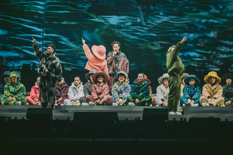 陳奕迅因病演唱會喊卡，在昨重啟開唱。環球音樂提供