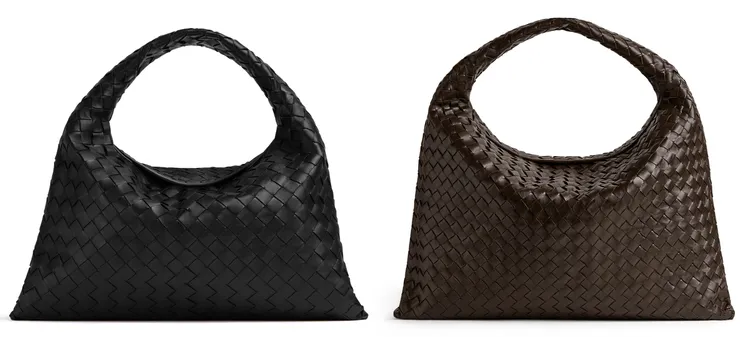 BOTTEGA VENETA全新HOP包黑色、深棕色，大型13萬8600元、小型9萬8700元。品牌提供