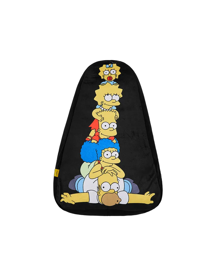 辛普森家族抱枕，990元。品牌提供