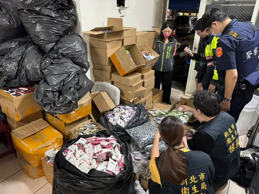常飄異味啟疑竇!還很多外籍人士進出 抓逃逸移工「槓上開花」!新北破獲首宗電子煙製造廠