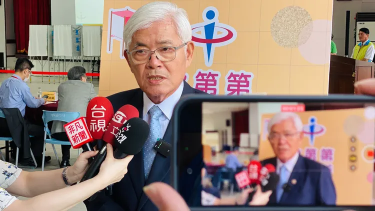 中選會主委李進勇表示，據消息研判，境外勢力會全面介入2024大選。王志弘攝