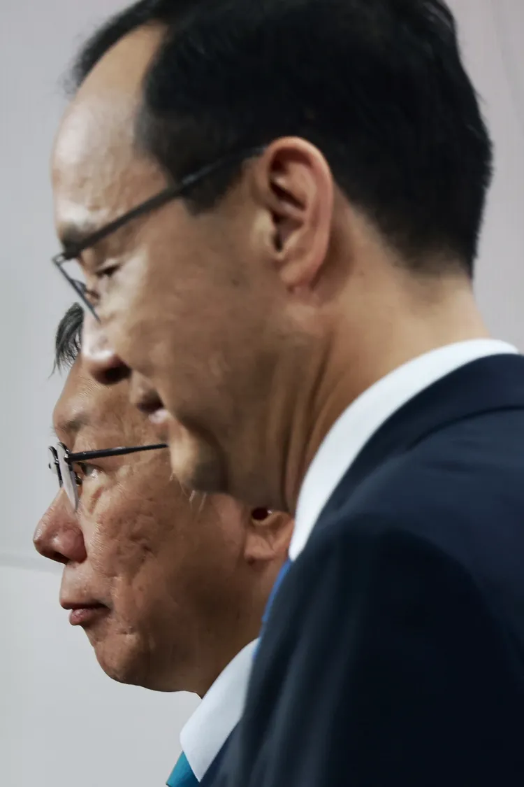 國民黨主席朱立倫、民眾黨主席柯文哲30日進行政黨協商。林林攝