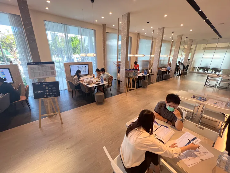 蛋白區包括楠梓、仁武、橋頭、岡山等不是站穩3字頭，不然就是逼近3字頭均價。葉家銘攝