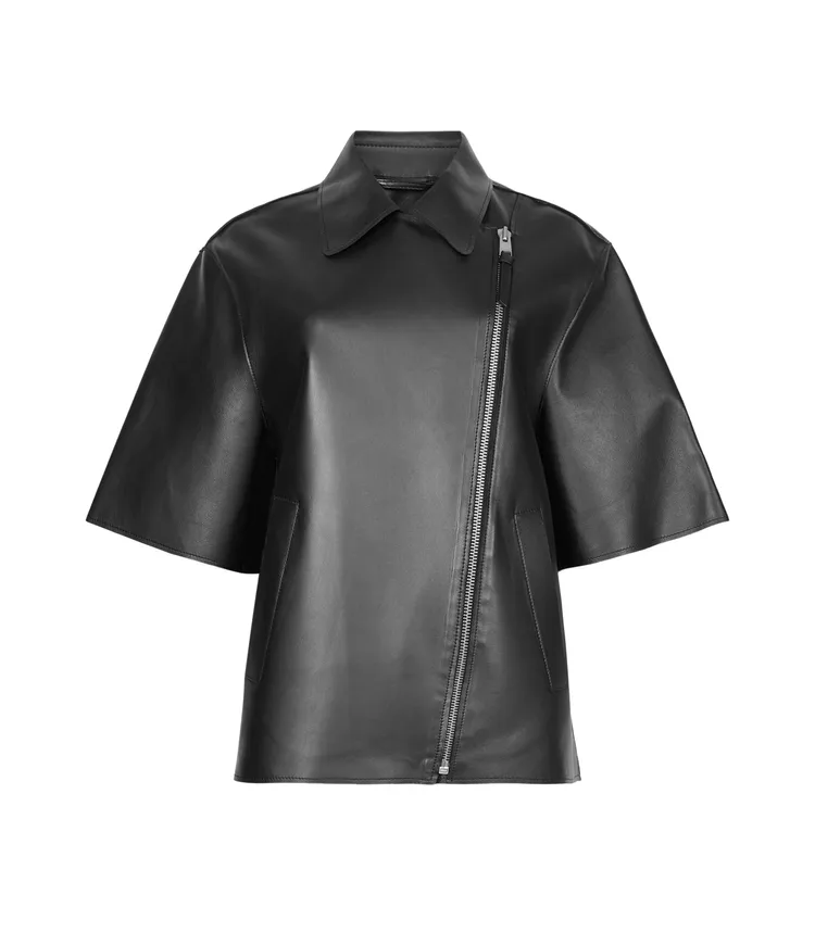 ALLSAINTS BAYLA BONDED短袖皮衣，4萬5100元。品牌提供