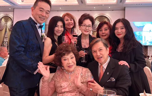 張晨光人脈多到你會怕 「婉君表妹」俞小凡18歲長腿愛女曝光