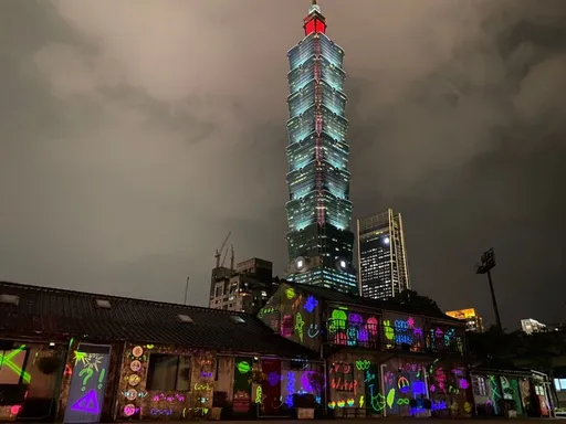 千萬要抬頭!台北101送祝福 晚間6時半為國慶日點燈