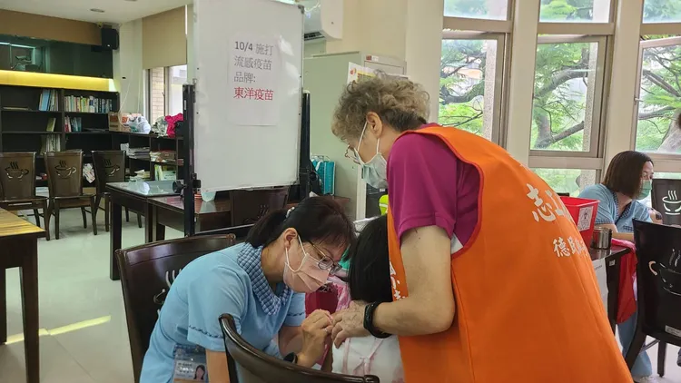 校園接種亦標示疫苗廠牌。衛生局提供