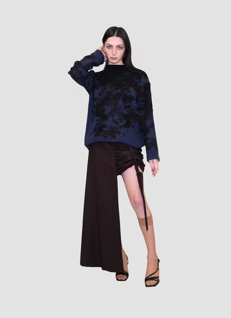 Serapis條紋裁切絲質裙，1萬2500元。品牌提供