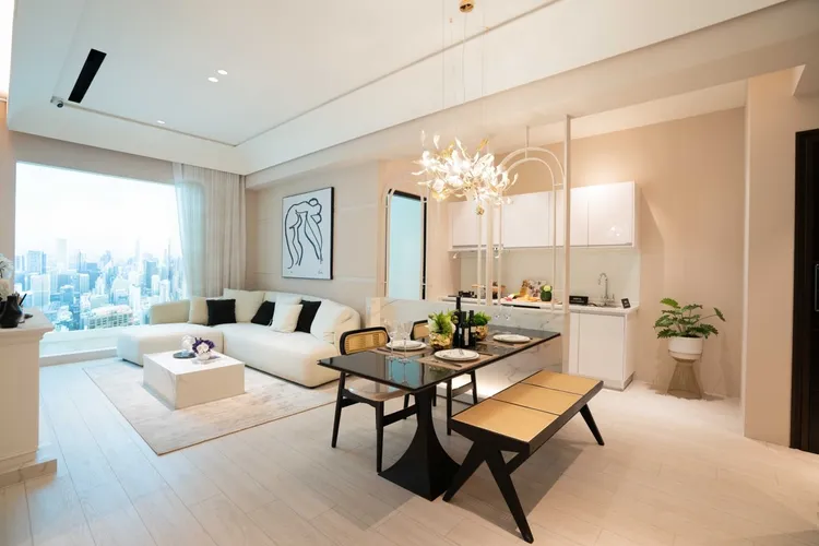 「鳳凰Villa」發揮大面積優勢，建築棟距佳室內擁有更好採光，全室標配建材也全面升級。