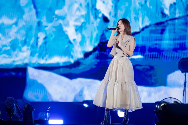 白安擔任廣州站的開場嘉賓。相信音樂提供