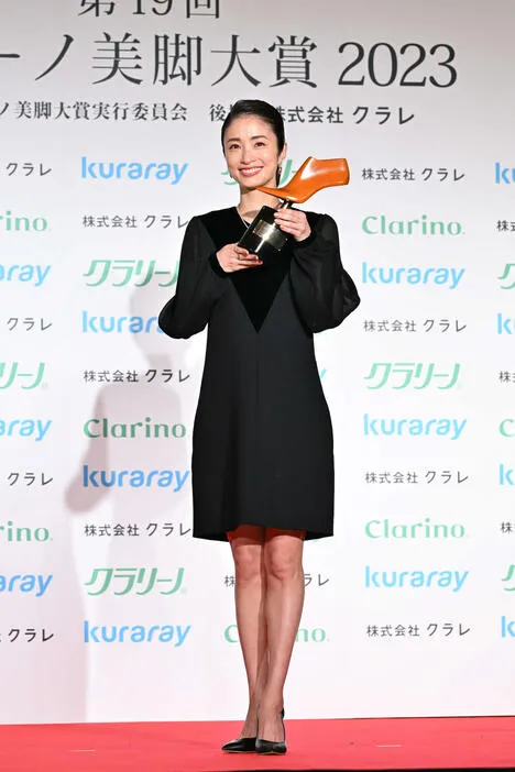 上戶彩今年6月生下第3胎，產後恢復得不錯。翻攝《日刊體育》