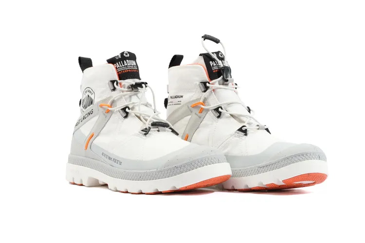 橘標防水TRAVEL L+系列太空白，3980元。品牌提供