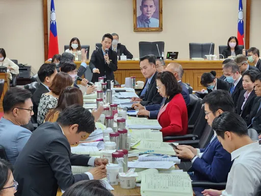 被趙天麟說動！馬文君不凍結潛艦國造預算　改列主決議