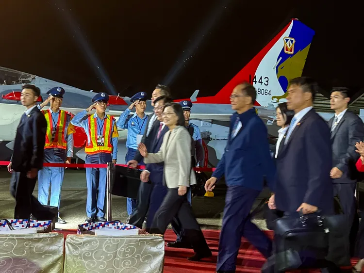 總統蔡英文抵達會場觀禮。市府提供