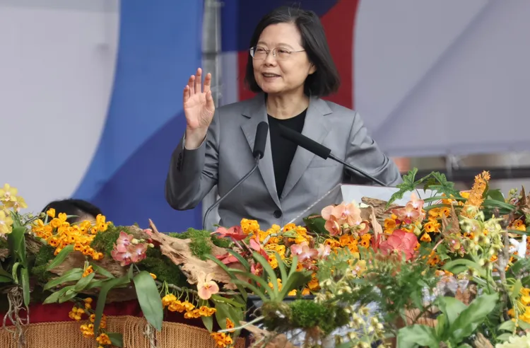 蔡英文昨天在總統府前參加演說彩排。彭欣偉攝