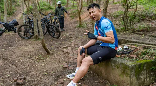彭小刀花蓮出意外上救護車 猛男禾浩辰睡上阿亮的床