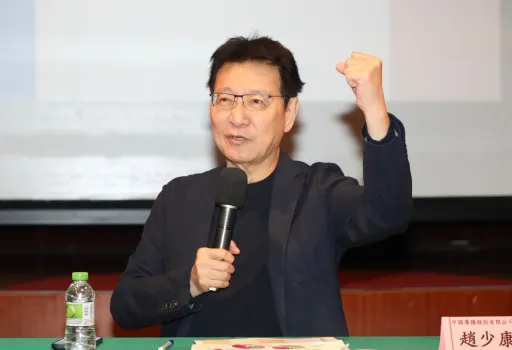 趙少康拋國民黨讓步條件「組閣權歸侯友宜」 律師譏「法盲」:別做白日夢