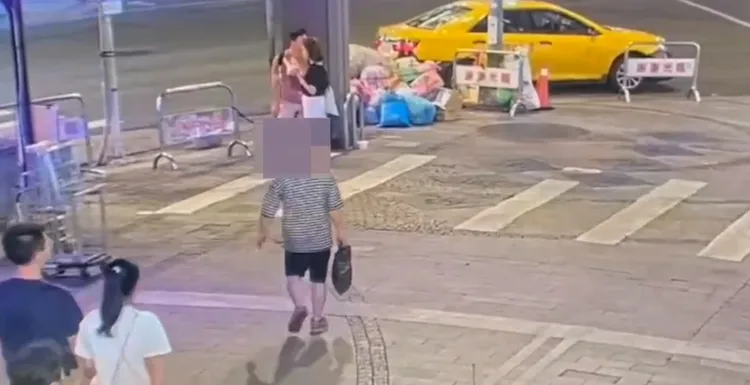 嫌犯變裝後逃逸。翻攝畫面