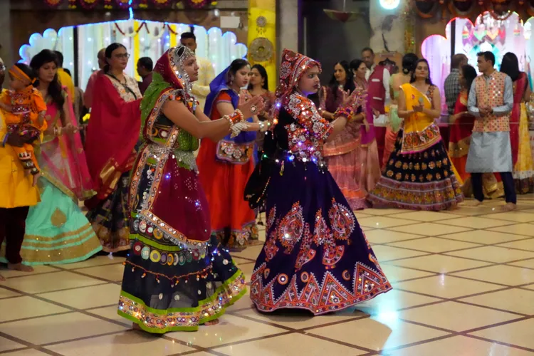 慶祝九夜節的加爾巴舞。美聯社