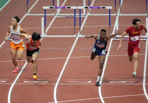 他奪牌後說「對不起」　中國110公尺跨欄不再制霸、10連冠夢碎