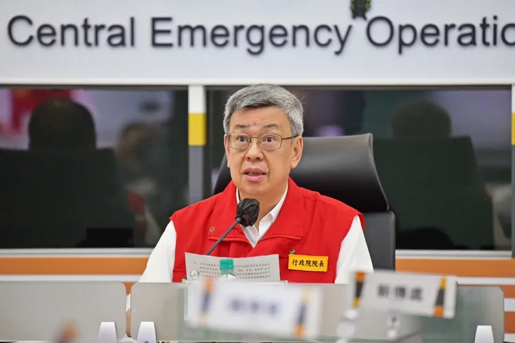 陳建仁要求中央部會監督地方政府堅守崗位，不可疏忽。政院提供