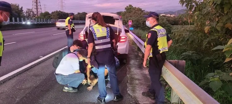 專案小組在國三雲林古坑段攔獲蘇男。資料照片