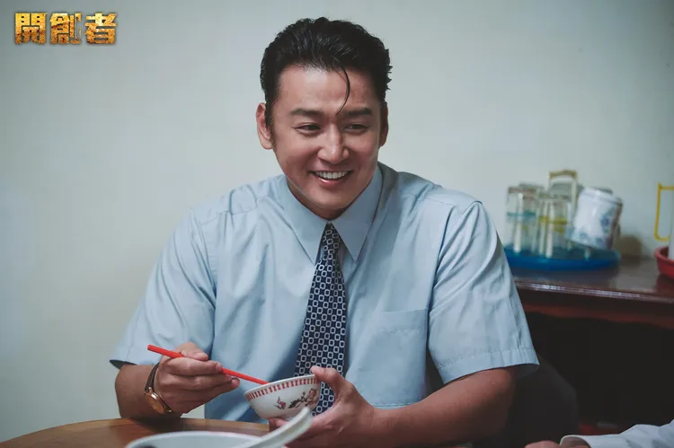 張天霖在《開創者》中跟蔡淑臻從情侶演到夫妻。中視提供