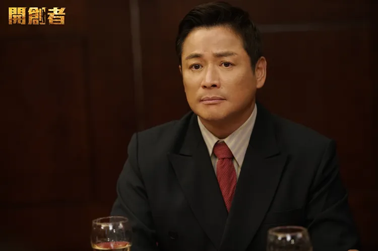 江宏恩在《開創者》飾演温昇豪的哥哥。中視提供