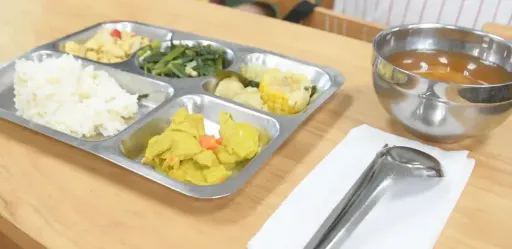 基隆12學童腹痛嘔吐　疑營養午餐出問題