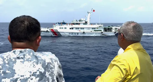 菲律宾南海运补遭中国「危险靠近」 总统特使就在船上