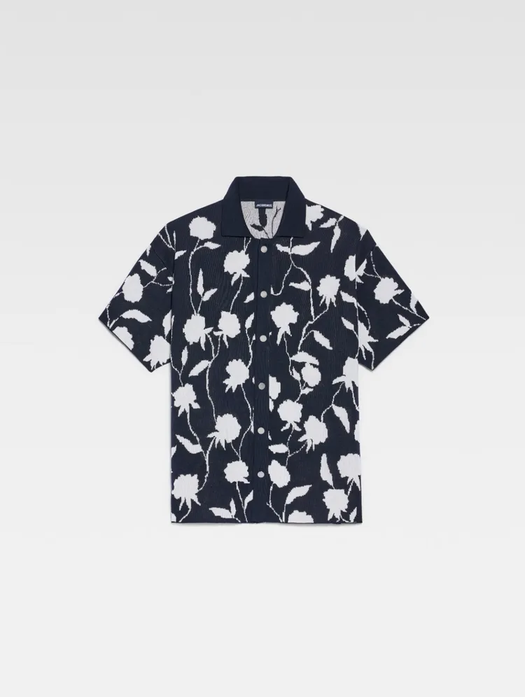 JACQUEMUS ROSA短袖襯衫，2萬4980元。品牌提供