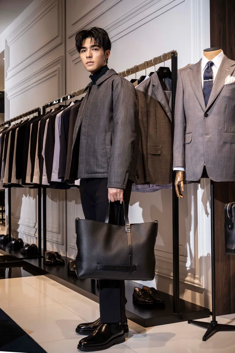 短版剪裁將陳昊森完美的身材比例展露無遺。品牌提供