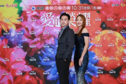 女星薄纱裙下「什么都没穿」 赖慧如重拾14岁礼服!认了上围紧绷