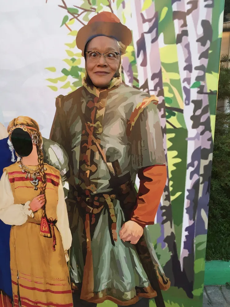 劉墉用搞笑照片向親朋好友報平安。取自劉墉臉書