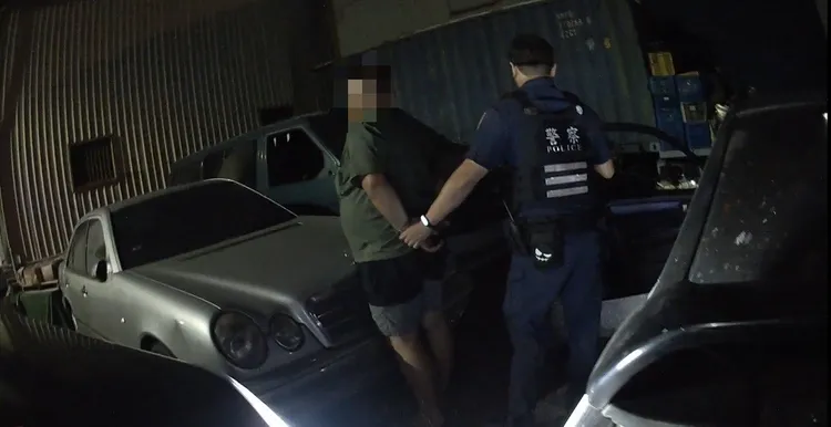 警方沿途尾隨，伺機逮人。駕駛酒測數值0.17，恰好位於開罰臨界點。讀者提供